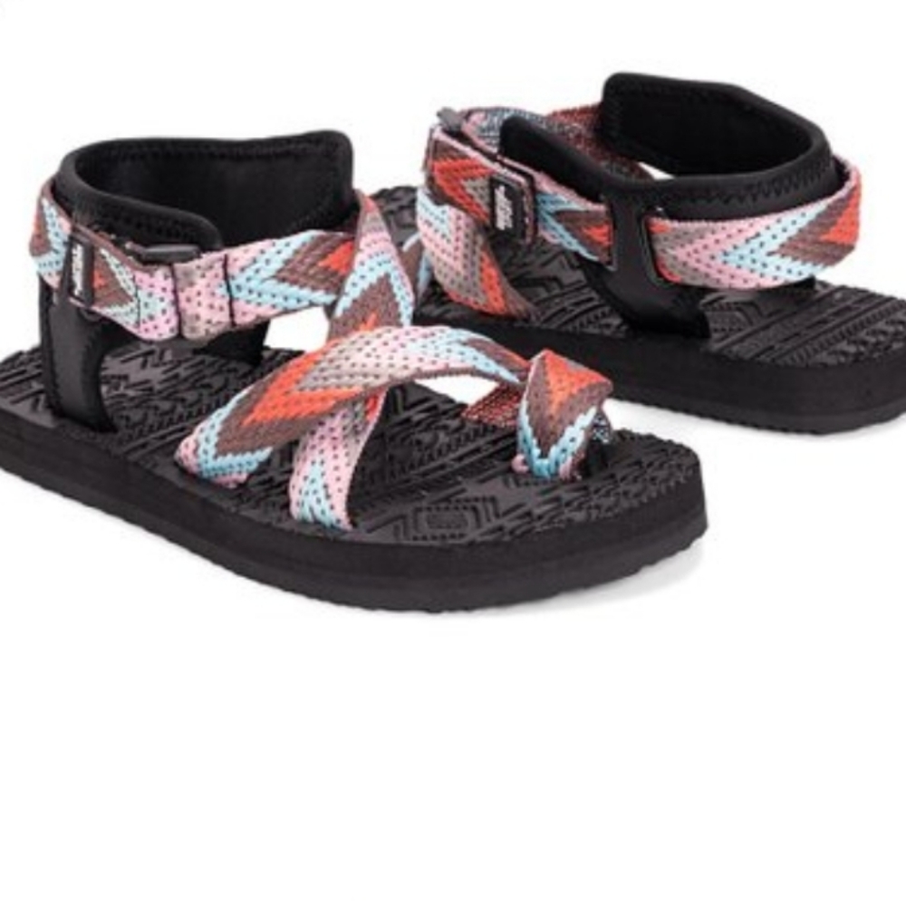 Muk Luks Pastel Chevron Peggy Sandal - Picture 4 of 4